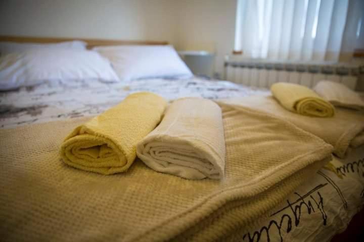 Apartman Sunny Lika Госпич Экстерьер фото